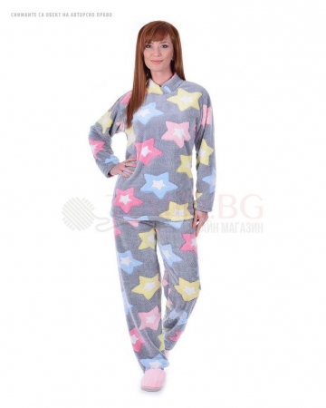 Mека и топла пижама от велсофт в десен на звезди