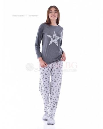 Стилна дамска пижама дълъг ръкав с декорация звезда