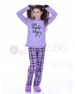 Юношеска пижама за момиче със ситопечат и каре панталон в два цвята